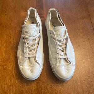 LAST CHANCE❗️ Leather converse